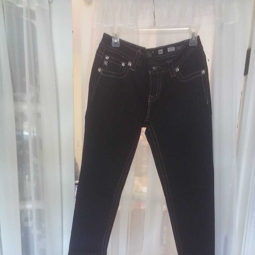 Miss Me Skinny Jeans Black/Gold Embroidery on back pockets Size: 30 Never Worn